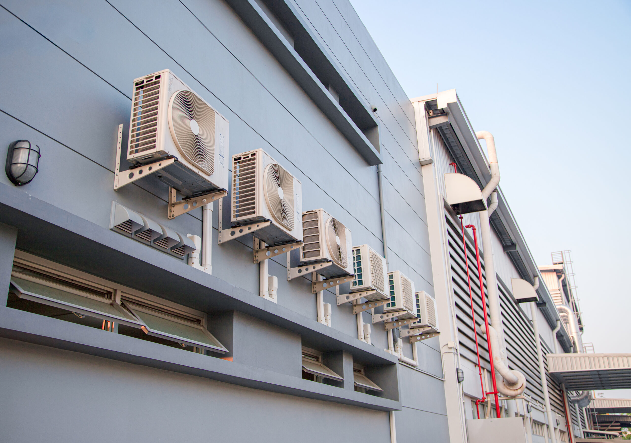 Warmer weather ahead: Are your air conditioning systems compliant and optimised for the summer?